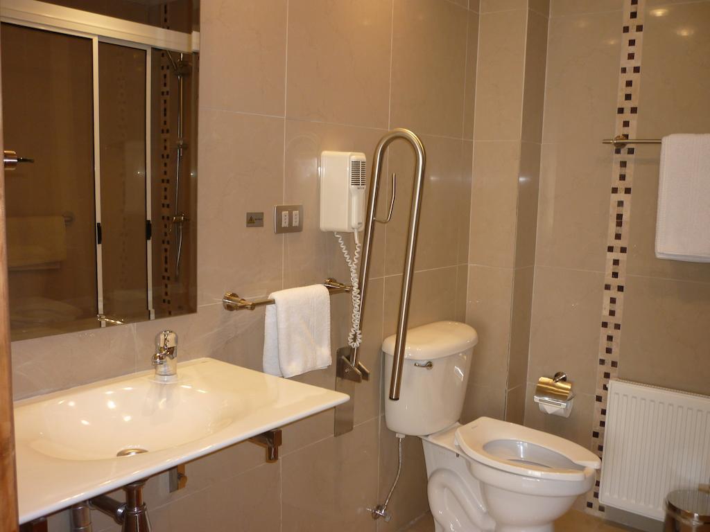 Hotel Ontiveros سان فرناندو الغرفة الصورة